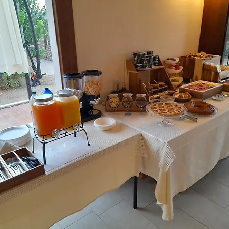 Il Vecchio Olivo Farm stay Castagneto Carducci